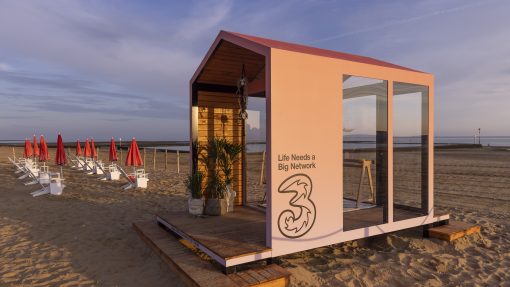Swap desks for deckchairs this summer by using the power of Three, the UK’s fastest 5G network image