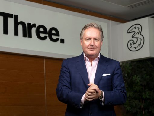 Three delivers growth in revenue and customer base in Q3 image