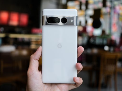 Three to stock new Google Pixel 7 and 7 Pro image