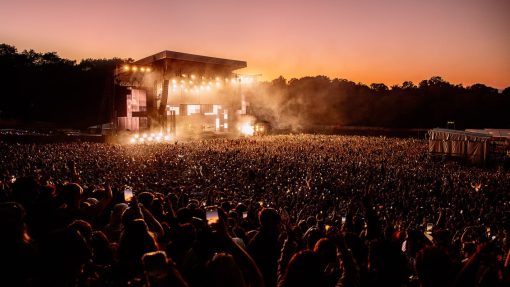 Three UK offers exclusive pre-sale for a summer of festivals image