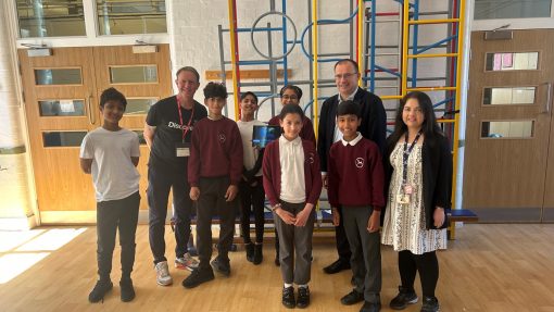 Local MP invited by Three Discovery to visit Pinner Park Primary School for digital skills workshop image