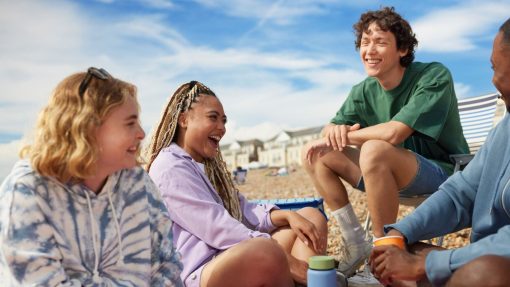 Three Mobile unveils unmissable summer sale image